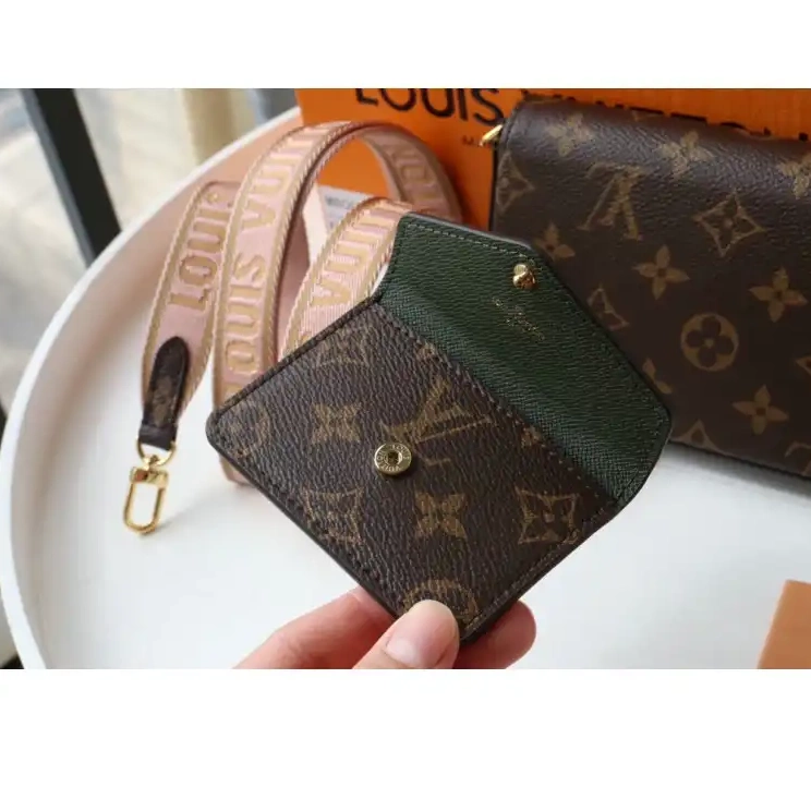 Fashionrepsfam ru 2102SH0013 Bags LV 0812
